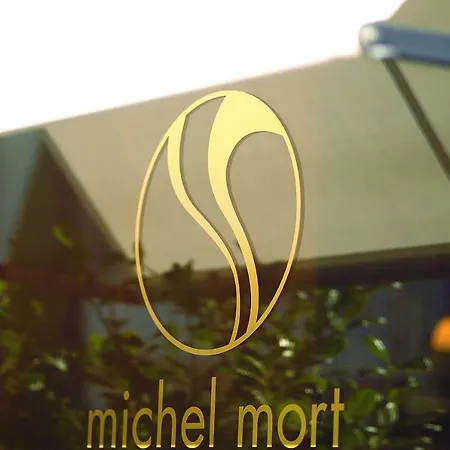 Michel Mort בית הארחה